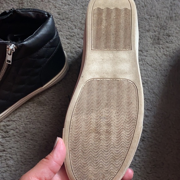 Steve Madden Shoes - Picture 3 of 8